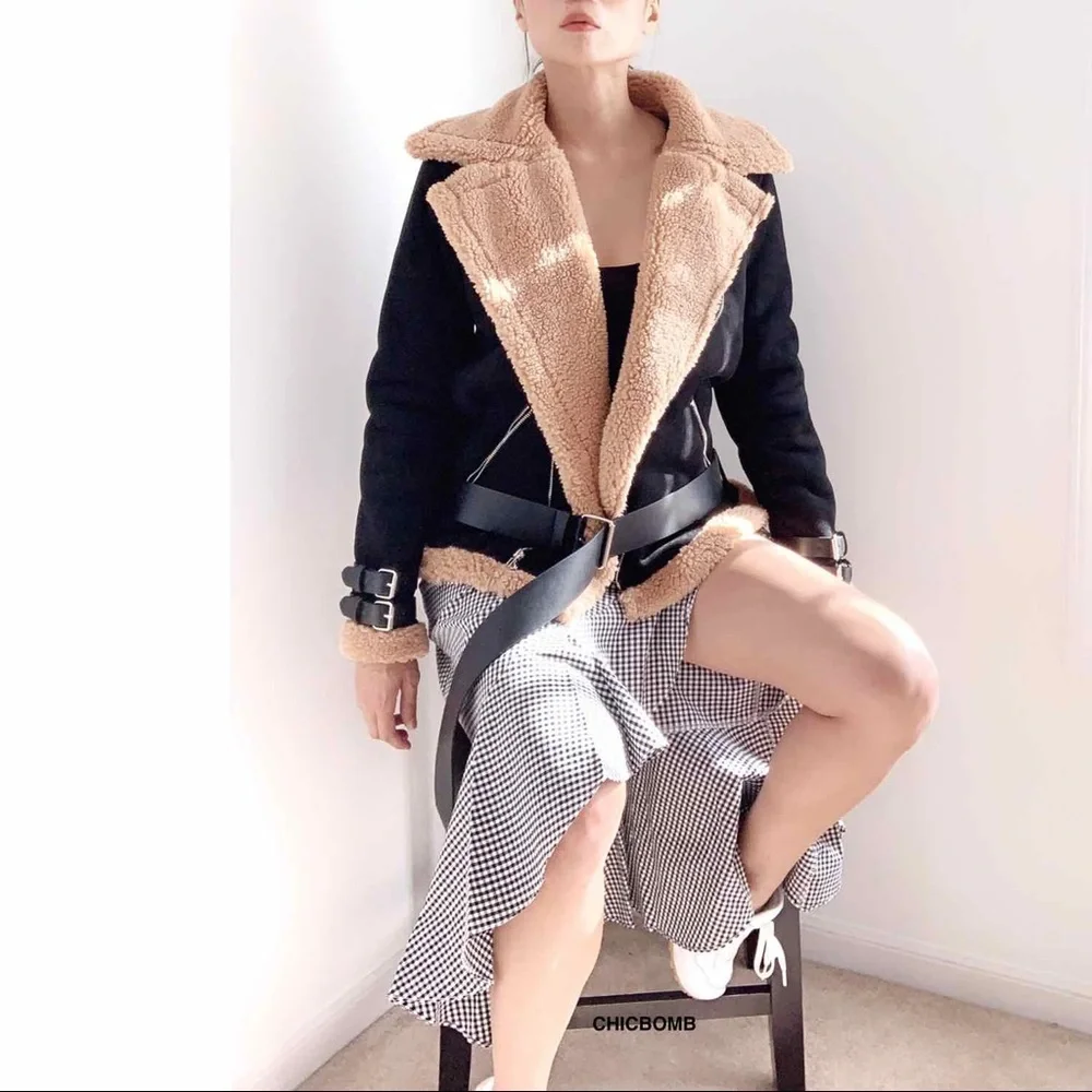 FAUX FUR MOTO JACKET - Picture 3 of 11